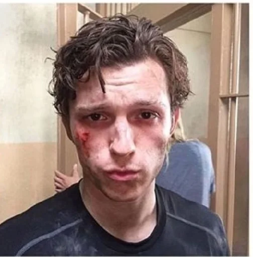 Стикер Tom Holland - 1