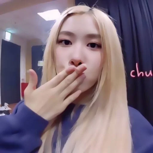 🐾 . . #rose ☆ @twixxstikers - 