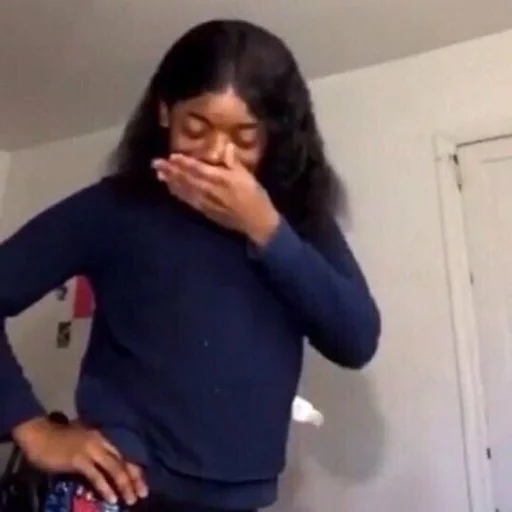 Человек стена одежда