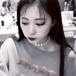 Стикер – ` 🫐 , tzuyu by - @vvloco - 8