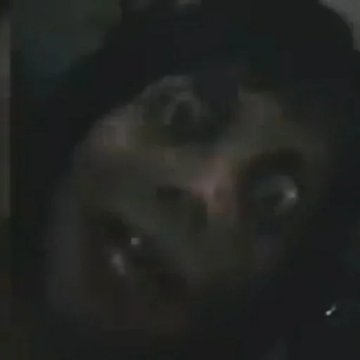 чёрный бровь селфи