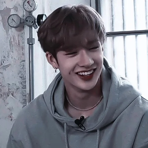 Стикер 𝗯𝗮𝗻𝗴𝗰𝗵𝗮𝗻 @twokanalskz :: @fStikBot - 6