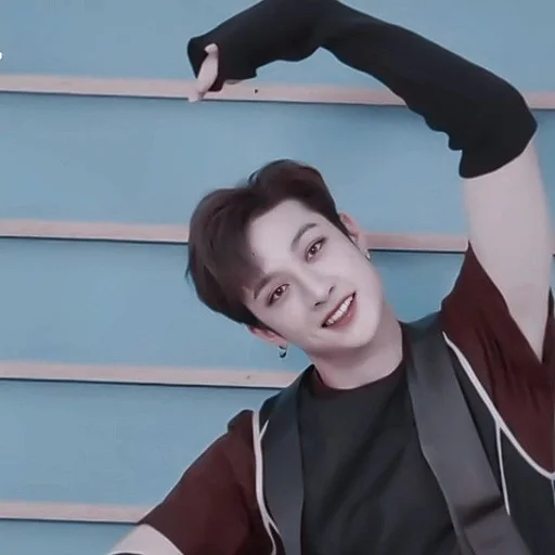 Стикер 𝗯𝗮𝗻𝗴𝗰𝗵𝗮𝗻 @twokanalskz :: @fStikBot - 1