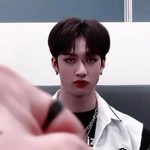 Стикер 𝗯𝗮𝗻𝗴𝗰𝗵𝗮𝗻 @twokanalskz :: @fStikBot - 0