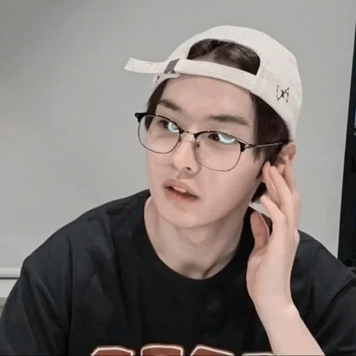 Стикер Minho @ukrsquirrel - 6