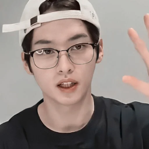 Стикер Minho @ukrsquirrel - 1