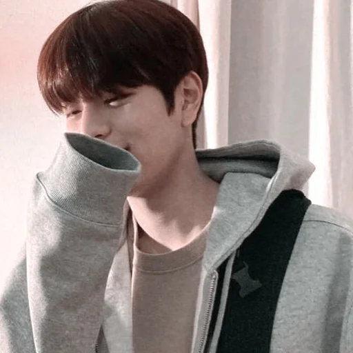 Seongmin @ukrsquirrel - 