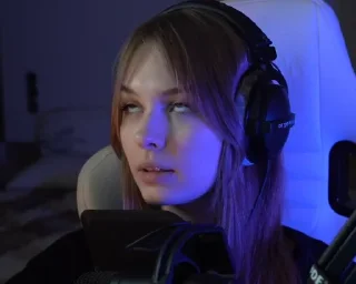 Стикер Поля ❤️ - 5