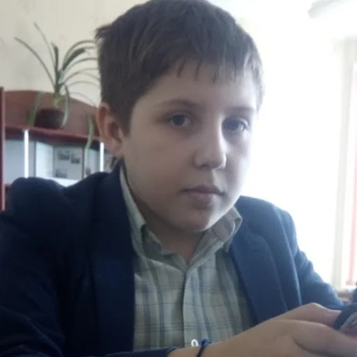 9"В" - человеческое лицо