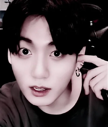 person human face eyelash