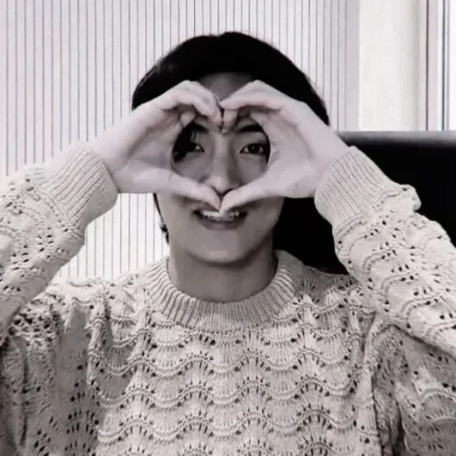 Человек человеческое лицо свитер