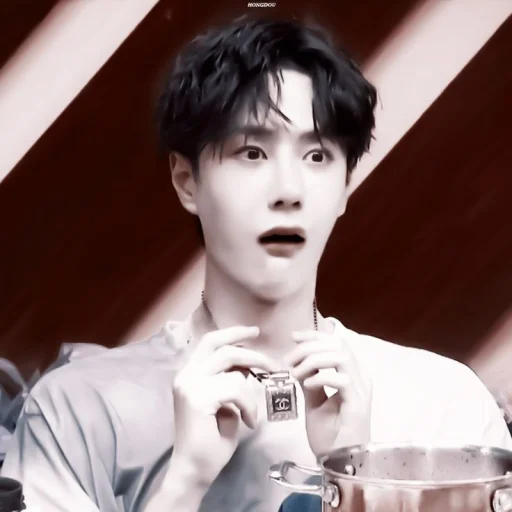 Человек человеческое лицо безалкогольный напиток