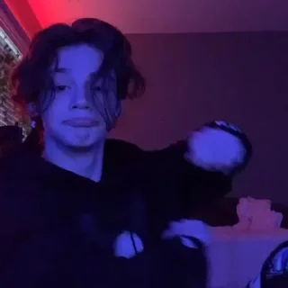 Стикер Vincent As Payton Moormeier - 1