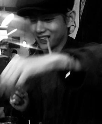 Человек черно-белый одежда