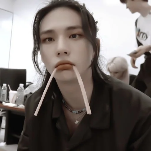 💗𝗵𝘆𝘂𝗻𝗷𝗶𝗻 :: @virtstik :: @fStikBot - person