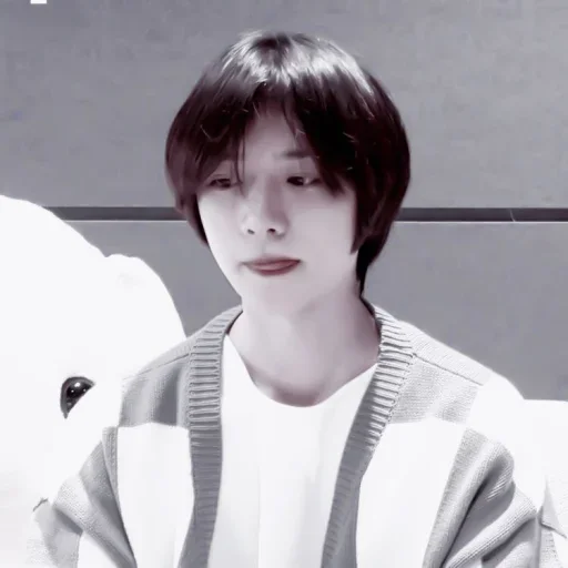 Sticker [📸] 𝗯𝗲𝗼𝗺𝗴𝘆𝘂 ;; @virtstik " - 2