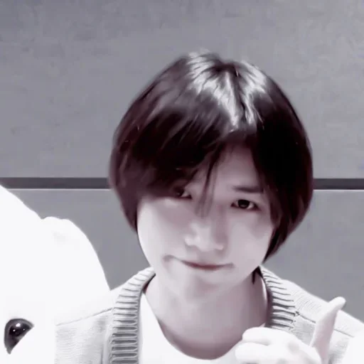 Sticker [📸] 𝗯𝗲𝗼𝗺𝗴𝘆𝘂 ;; @virtstik " - 0