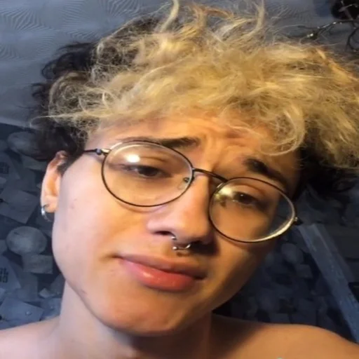 Человек человеческое лицо селфи