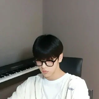 Sticker あ — soobin 𖤐〃🎬 - 3