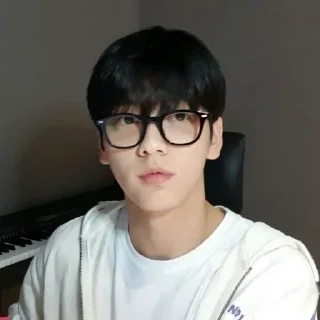 Sticker あ — soobin 𖤐〃🎬 - 5