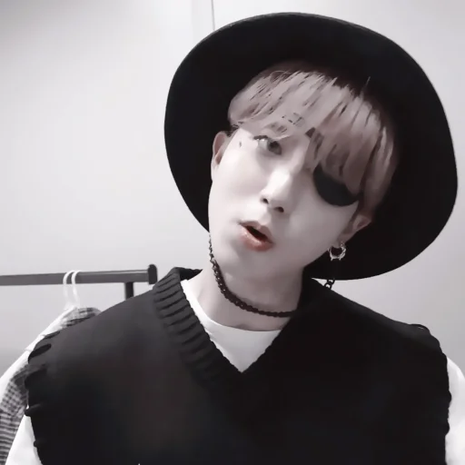 #𝐯𝐥𝐨𝐠: han ;: by @paradismaudit - 