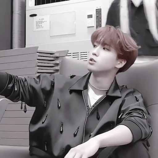 Стикер #𝐯𝐥𝐨𝐠: han ;: by @paradismaudit - 5