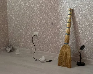 Sticker Пять шесть шлюхи дома есть - 0