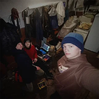 Стикер 8 марта 2.0 (@GOGOl_ls_music) - 5