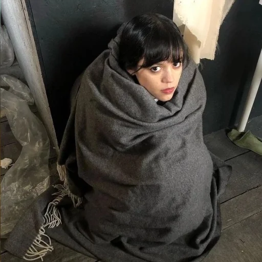 Sticker уэнсдэй аддамс ван лав - 1