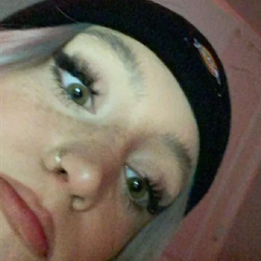 Стикер от бабки вики - 8