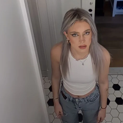 Стикер от бабки вики - 3