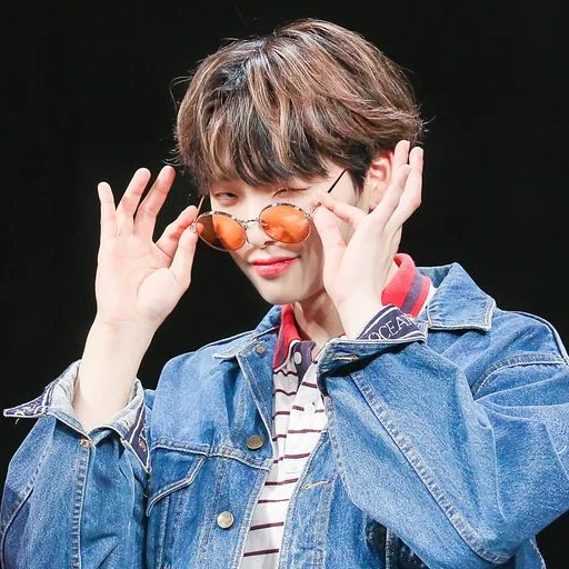 Стикер oneus - 7