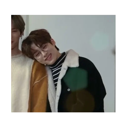 Стикер oneus - 4