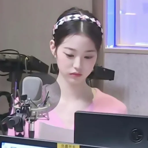 Sticker ꒰🍓˓˓ 𝘸𝘰𝘯𝘺𝘰𝘶𝘯𝘨 @help_jennsoo - 3