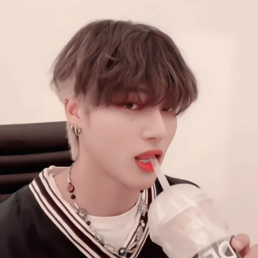 Sticker 👝 - 𝐰𝐨𝐨𝐲𝐨𝐮𝐧𝐠`. | @pecjuwr - 4