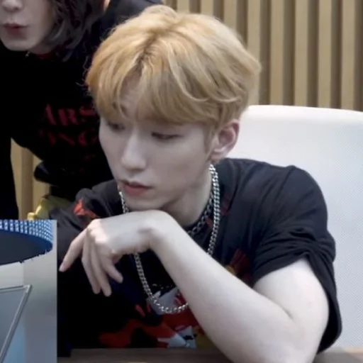 Sticker ⊹. ˟‌ 𝕏𝕕𝕚𝕟𝕒𝕣𝕪 ℍ𝕖𝕣𝕠𝕖𝕤 𖤐𐨿    @stikerkiyaoi - 1