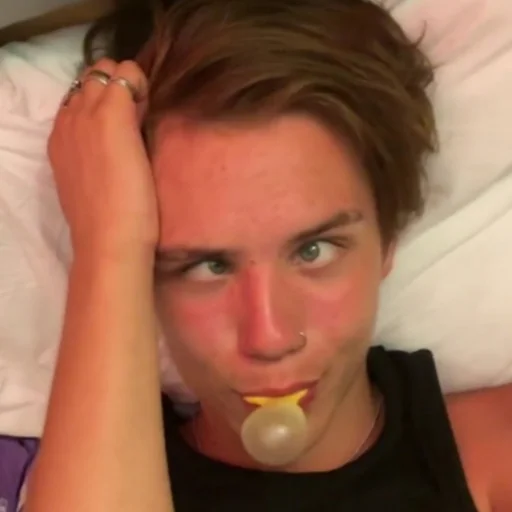 Человек комнатный человеческое лицо