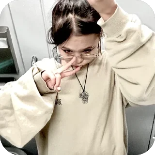 Стикер Аялга is a bitch by @stqrapp - 0