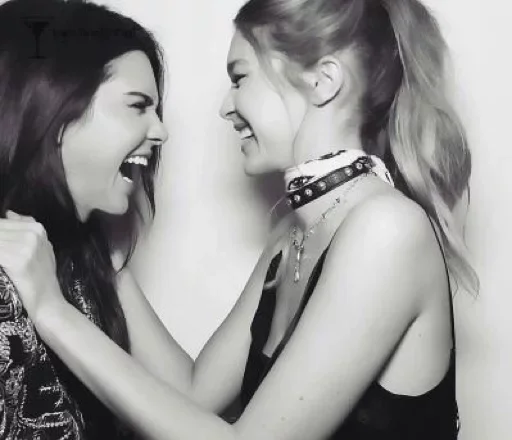 Человек человеческое лицо модный аксессуар