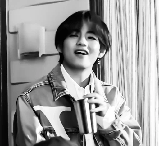 Sticker чб тэхён @helpjeyy :: @fStikBot - 9