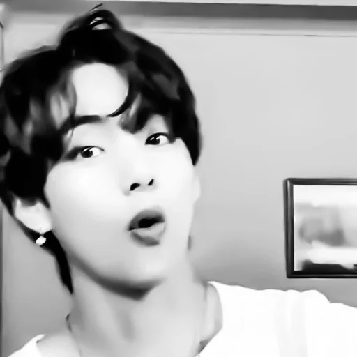 Sticker чб тэхён @helpjeyy :: @fStikBot - 3