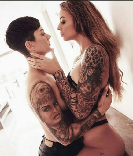 person tattoo kiss