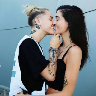 целовать Человек человеческое лицо