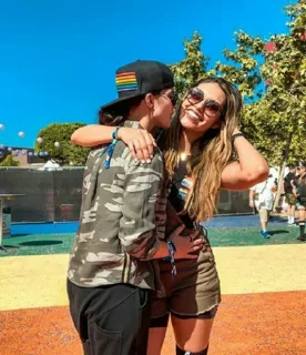 Человек одежда небо