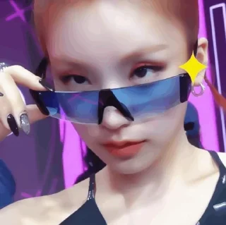 Стикер 유 . . yeji @expressmoonst ! - 4