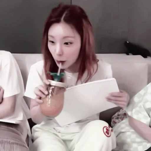 Sticker yᴇji ʍᴏᴏd | @kengastickers - 7