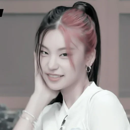 ₊°⿻ 🩰• °𝗒𝖾𝗃𝗂𝖻𝗒 @help_jennsoo - 