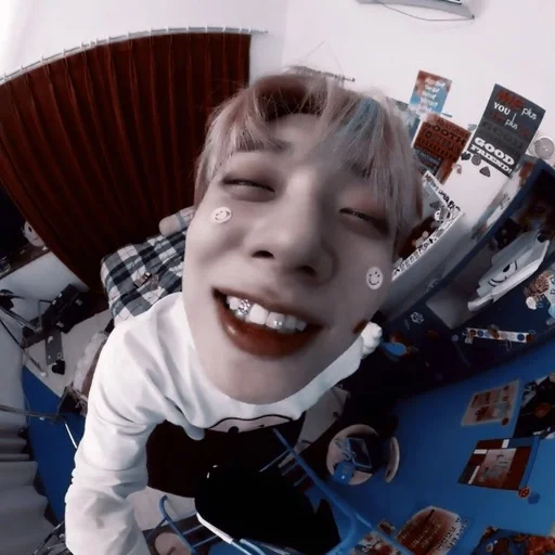 человеческое лицо улыбаться Человек