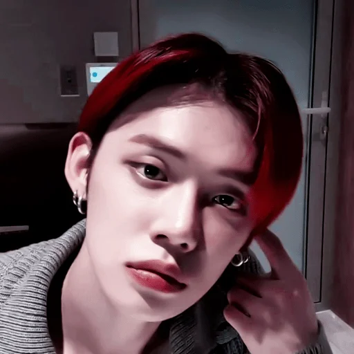 Sticker #𝐥𝐢𝐯𝐞: yeonjun 180421 ;: by @paradismaudit - 10