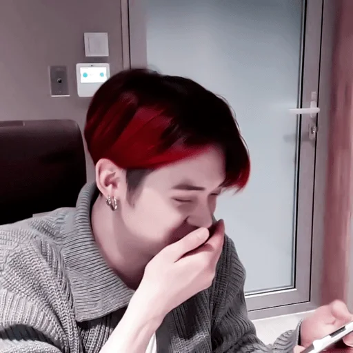 Sticker #𝐥𝐢𝐯𝐞: yeonjun 180421 ;: by @paradismaudit - 7